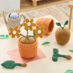 Kids West Elm Felt Gardener Set