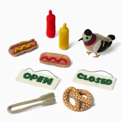 Kids West Elm Felt Hot Dog Stand Set