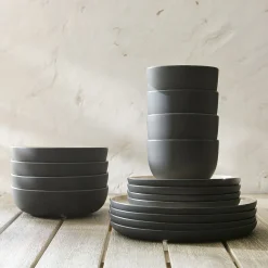 West Elm Kaloh Melamine Outdoor Dinnerware (Set of 16)