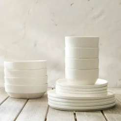 West Elm Modern Melamine Outdoor Dinnerware (Set of 16)