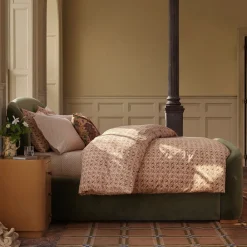 West Elm Pierce & Ward Upholstered Sleigh Bed